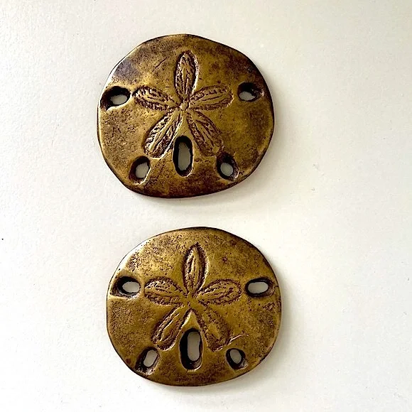 2 brass Sand Dollar Paperweights Coastal Beach Seaside Shells Decor - Picture 1 of 7